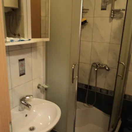 Licka 25 * Σπλιτ